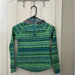 NIKE GIRLS  ATHLETIC HALF ZIP TOP, multicolored, size Small